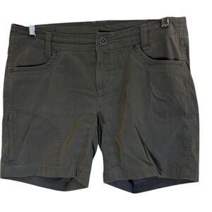 Women’s Kuhl Gray Flat Front Slim Fit Shorts sz 10
